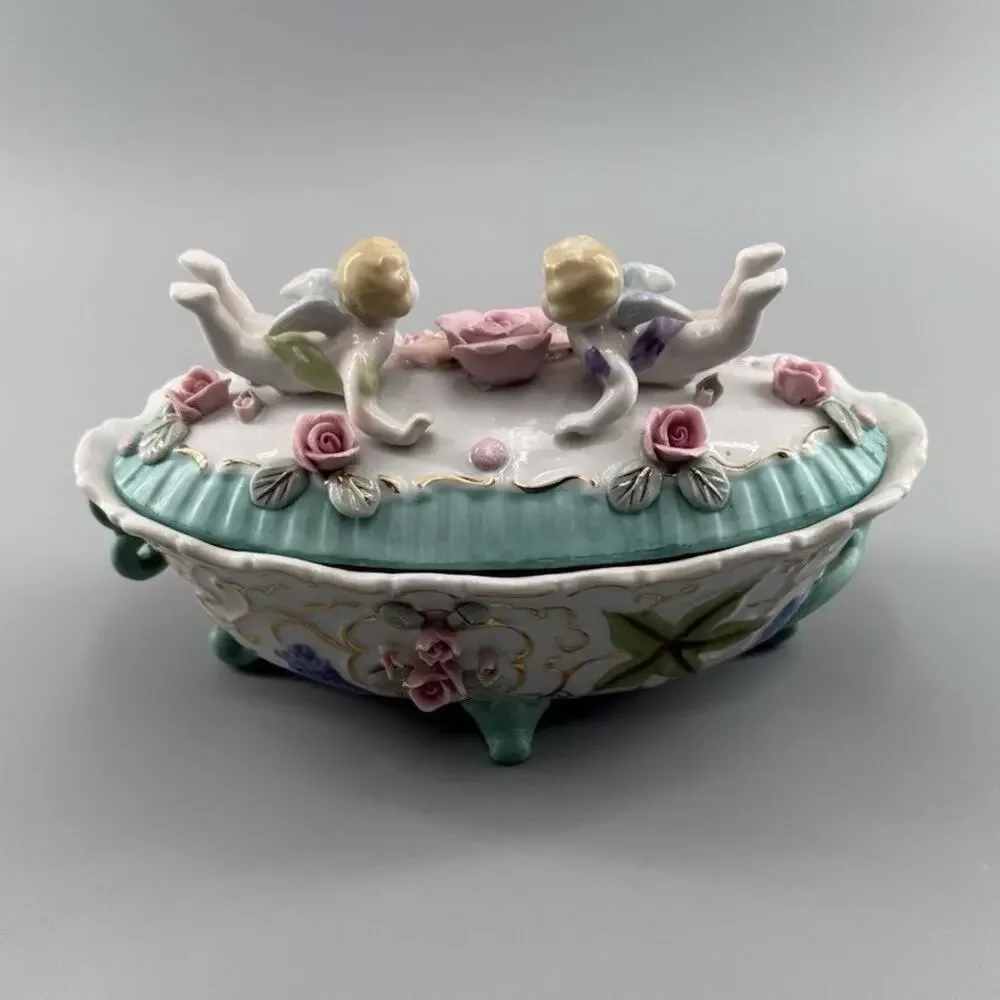 Vintage Westland Japan Floral Porcelain Trinket Box Gold Ormolu Footed Case